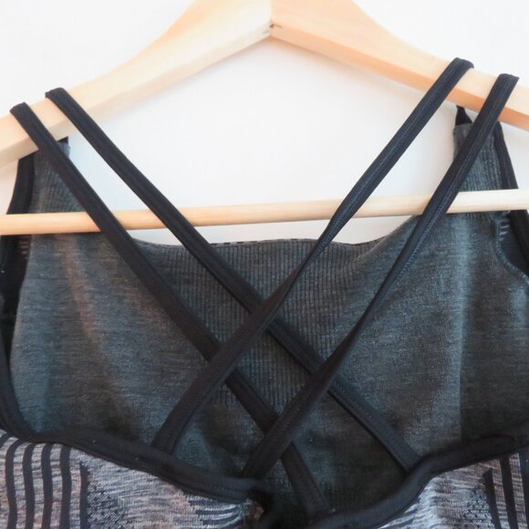 SMARTWOOL Merino Intraknit Strappy Bra in Black Heather Gorpcore - Size M - Picture 12 of 15